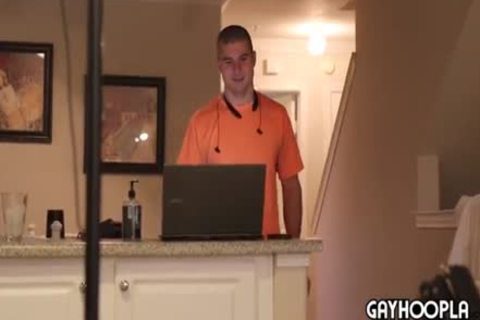 handsome Clark Bates fucks Uncut twink Neal Pet