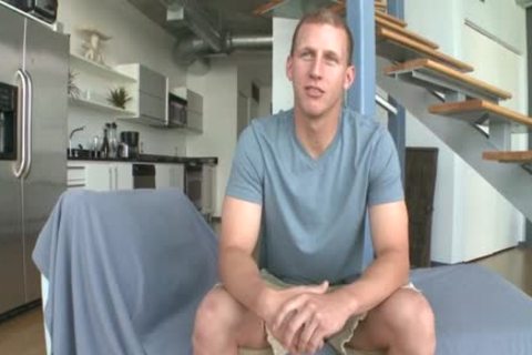 A Straight twinks receives Tricked Into Slurping Some Frightening dark Skinned Hard Shaft