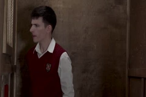 massive 10-Pounder Priest receives oral-service In Church Gloryhole