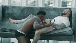 NoirMale: Muscle ebony Rocco Steele blowjob cum in HD