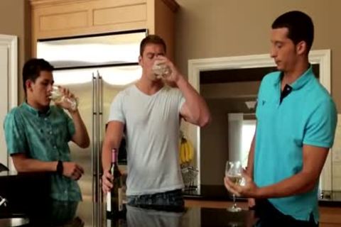 Three dudes And Sex And The Kitchen