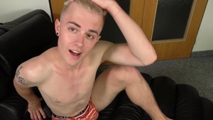 EastBoys.com: Cumshot at castings among hairy amateur