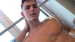 EastBoys - Amateur Tommy massage sex tape