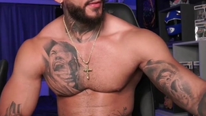 Tattooed latino pornstar finds irresistible raw fucking